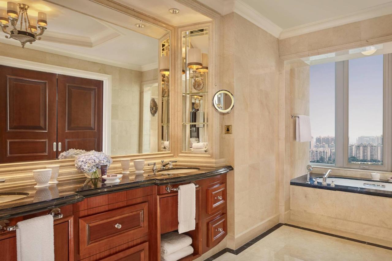 Hotel The Ritz-Carlton, Canton Esterno foto